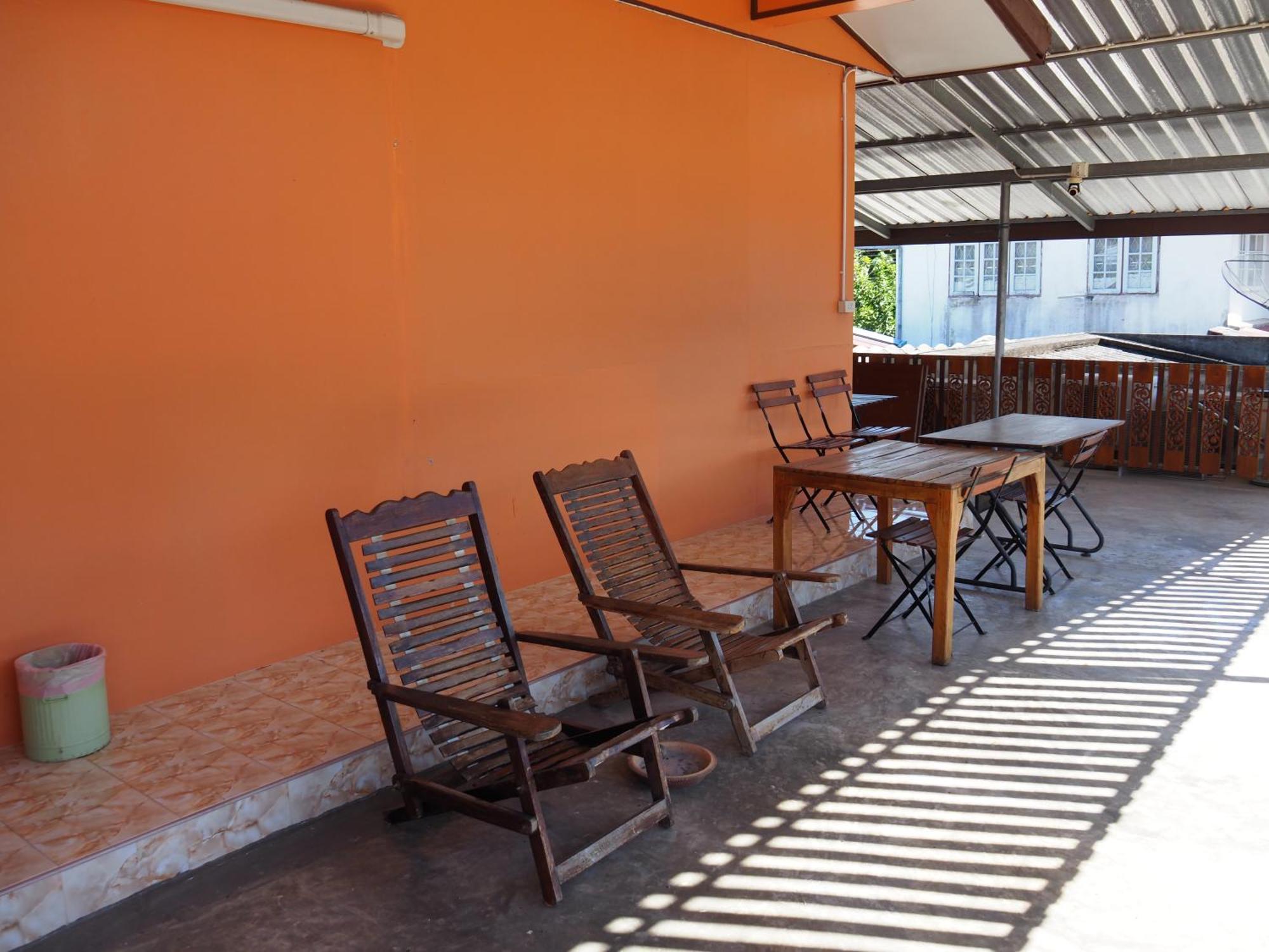Punnpannsuk Hostel Trat Kültér fotó