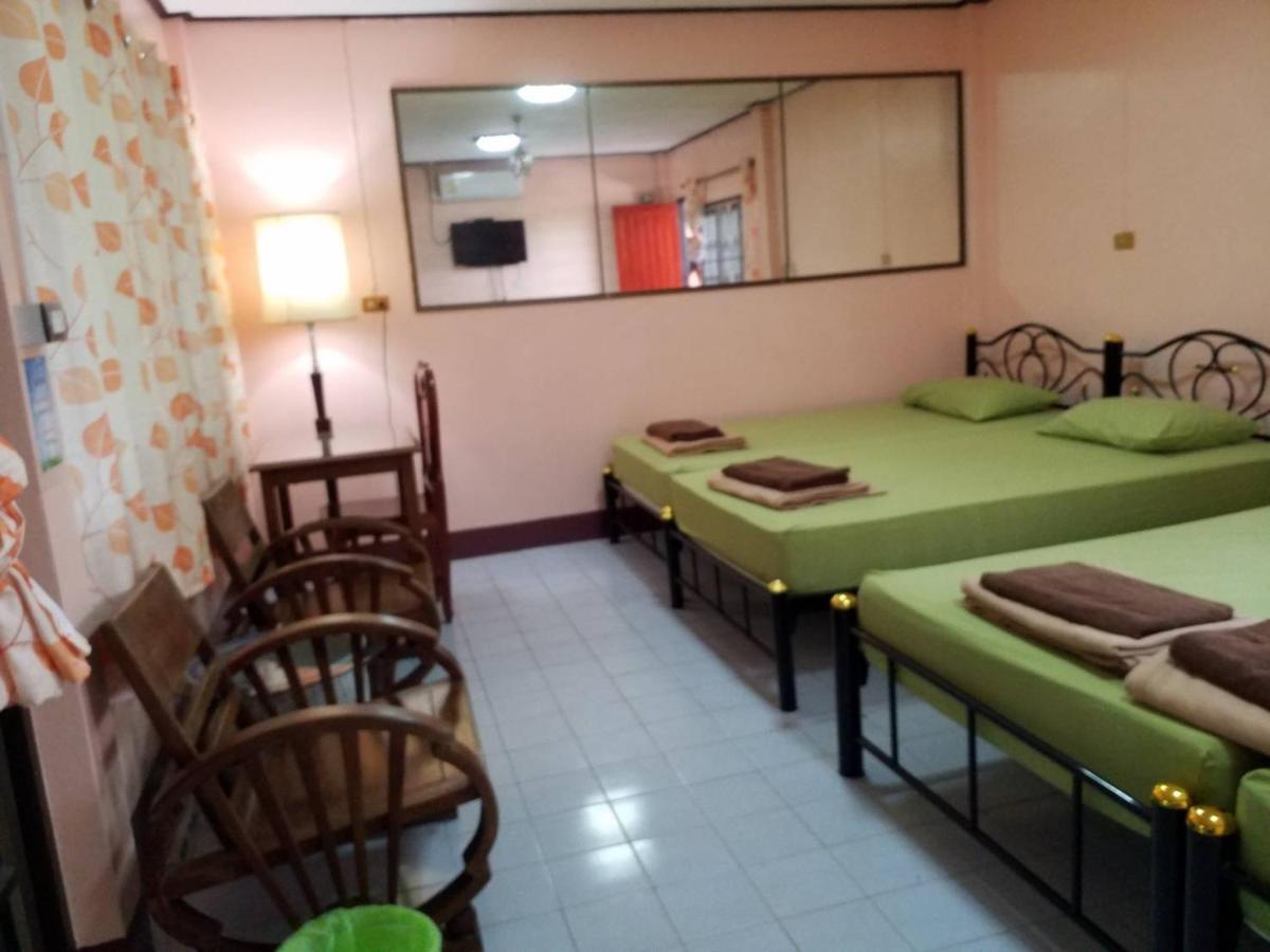 Punnpannsuk Hostel Trat Kültér fotó